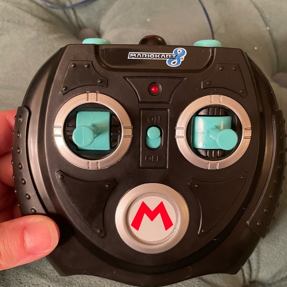 Super Mario Kart 8 Nintendo Anti Gravity RC Racer Remote Control Car - NWOT) - Picture 5 of 5
